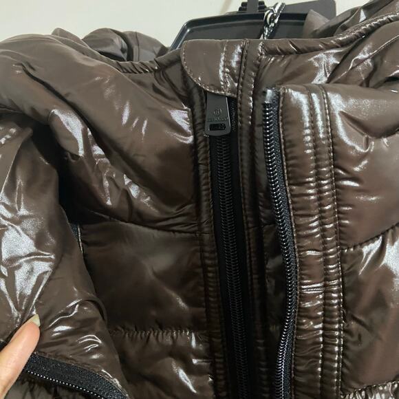 Bernardo Chocolate Hooded Water Resistant Packable Puffer Jacket, Sz M -- NWT - Picture 14 of 16